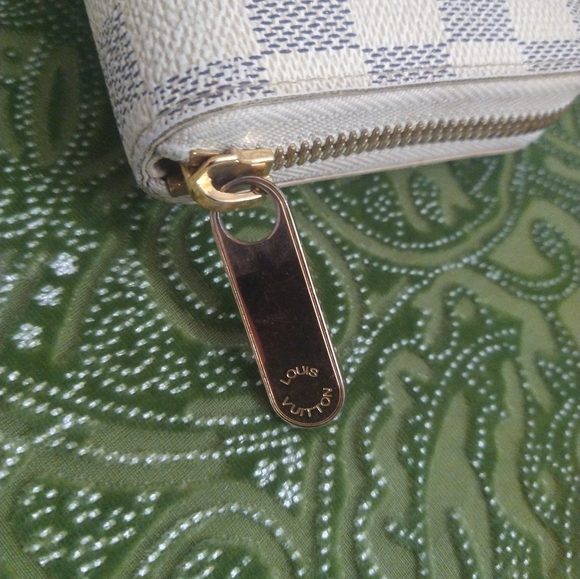 Louis Vuitton Damier Azur Zippy Compact Wallet - Picture 8 of 16